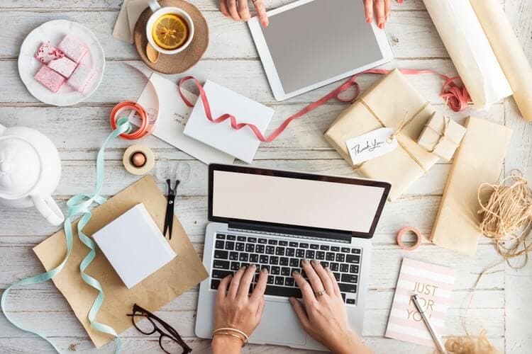  Save The Postage: The E-card Trick You Need to Send the Perfect Message