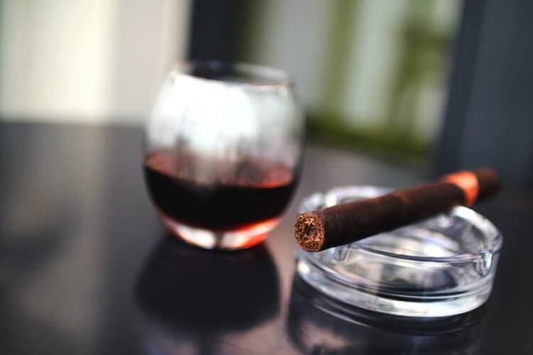 Cigar Smoker Father’s Day Gift Ideas