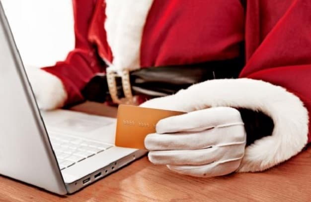 Why You Should Love Cyber Monday More Than Black Friday