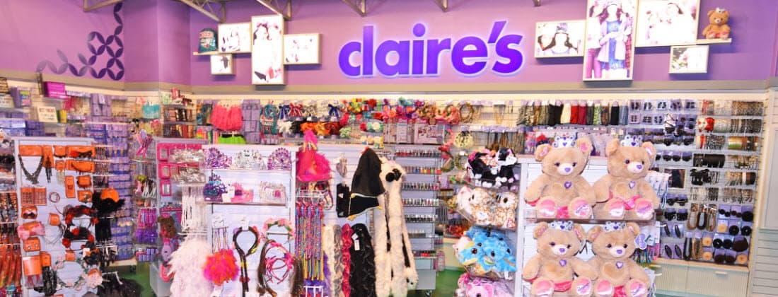 Get Your Girls Pool Perfect with 5 Hot Summer Accessories
