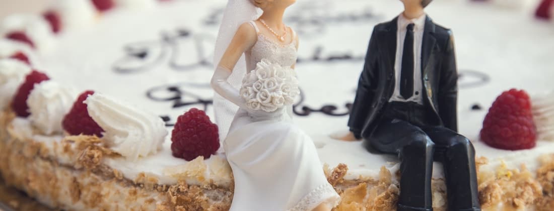 Give the Best Gifts for This Year's Fall Weddings