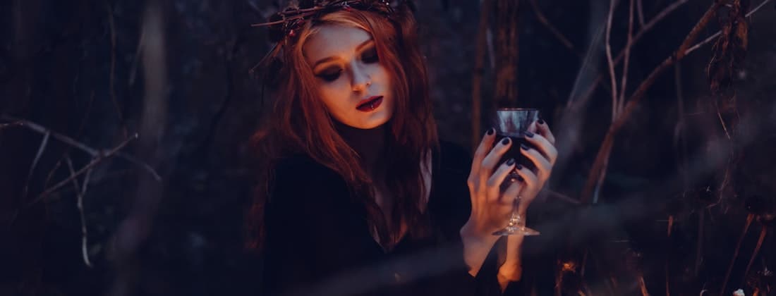 Last Minute Costume Ideas with Accessories from Halloweencostumes.com