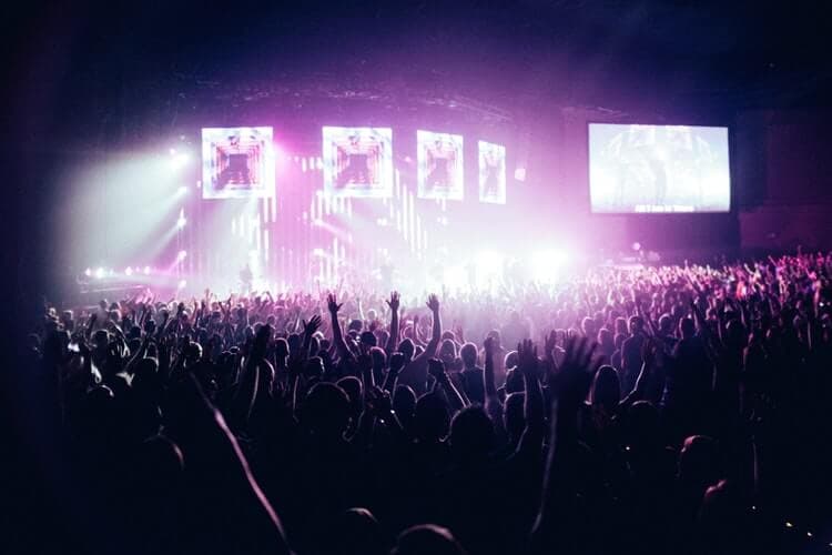How to See Your Favorite Bands for Less this Summer