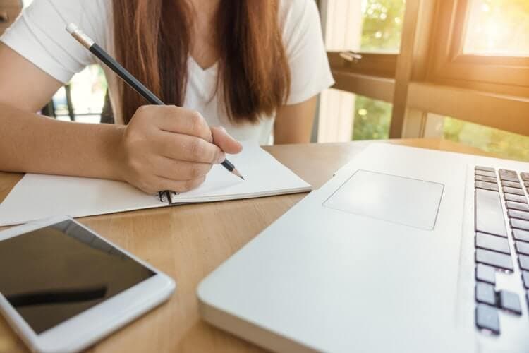 The Parental Guide for Saving Up for Your Kids' College Tuition