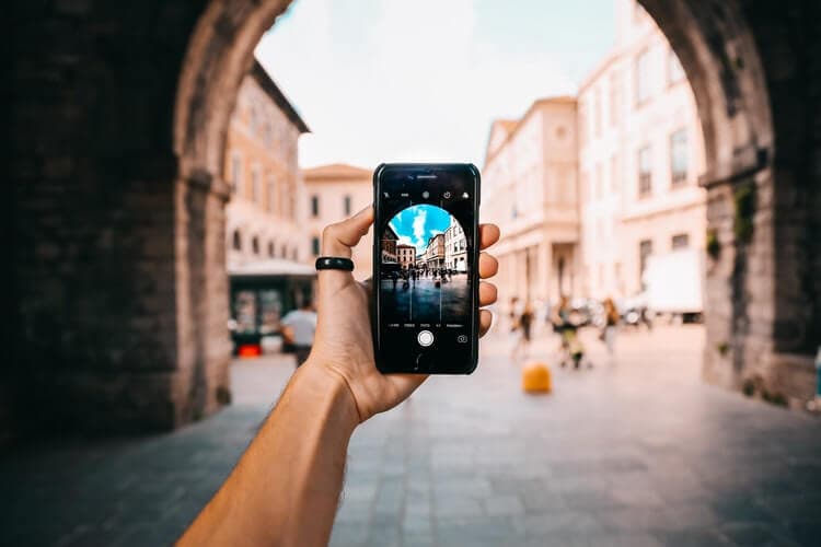 Are you Spending too Much Money on your Cell Phone?